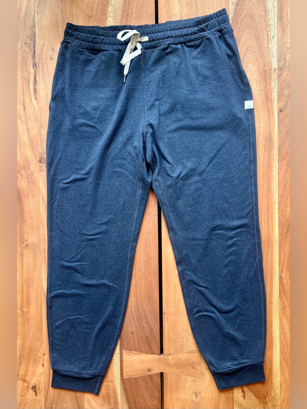 Vuori Grey Heather Women's Halo Jogger